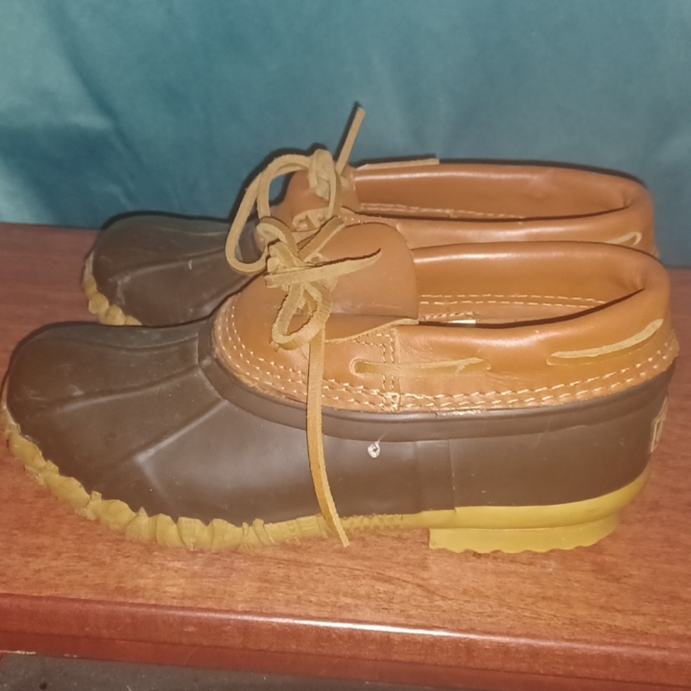 Cabelas women 8
